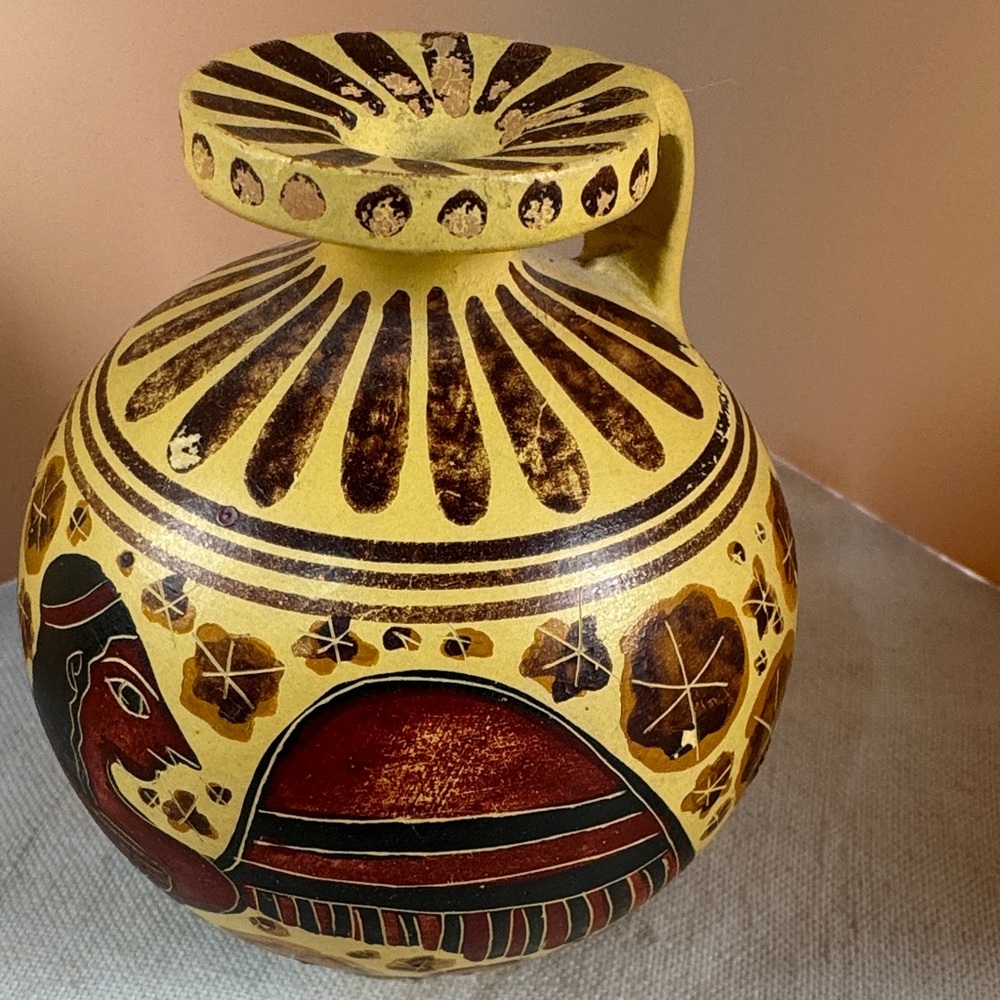 Vintage Handmade ceramic reproduction of an ancient Greek aryballos oil jar. - Picture 6 of 12
